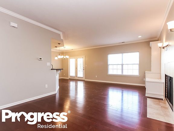 2nd image of 561 Grabill Dr