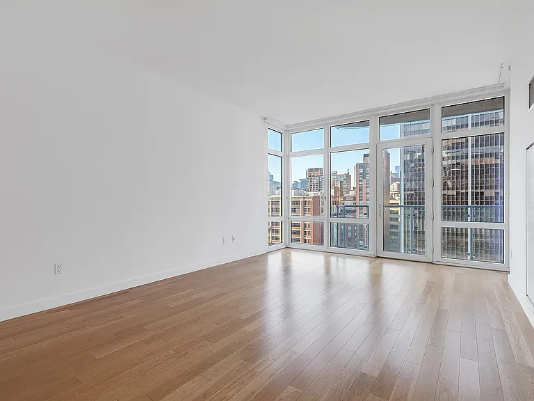 555 W 59th St #15E — Photo 1
