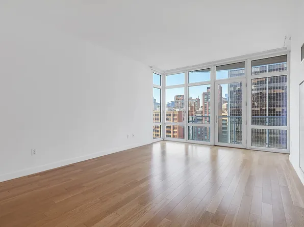 555 W 59th St APT 15E, New York, NY 10019