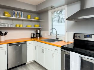 84 Durham Rd #2, Freeport, ME 04032