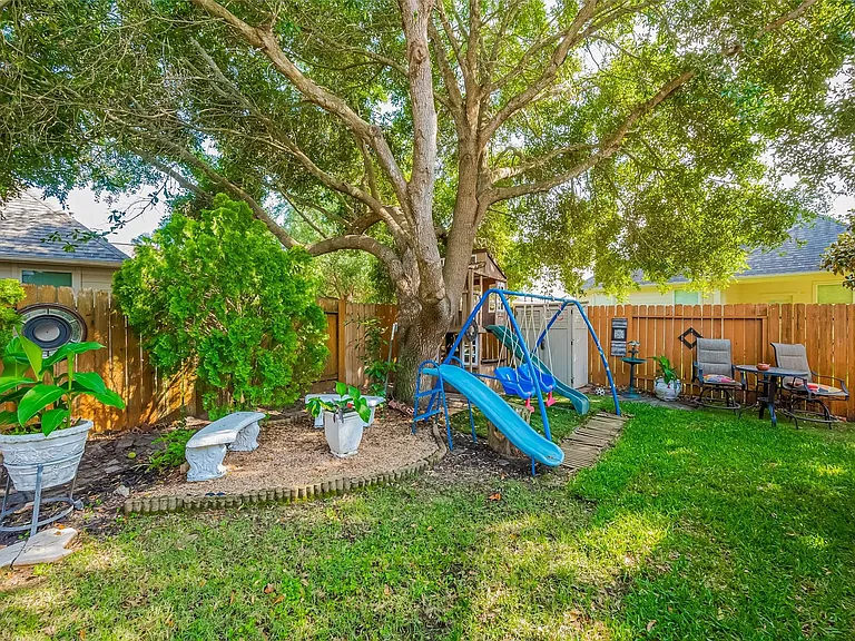 24543 Carlton Springs Ln — Photo 43