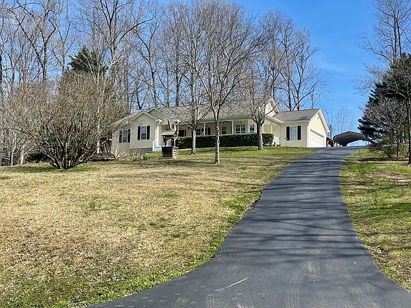 2nd image of 974 Gold Ridge Rd