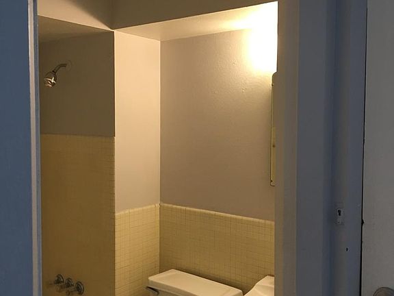 3rd image of 5602 Dewey Ave APT 2