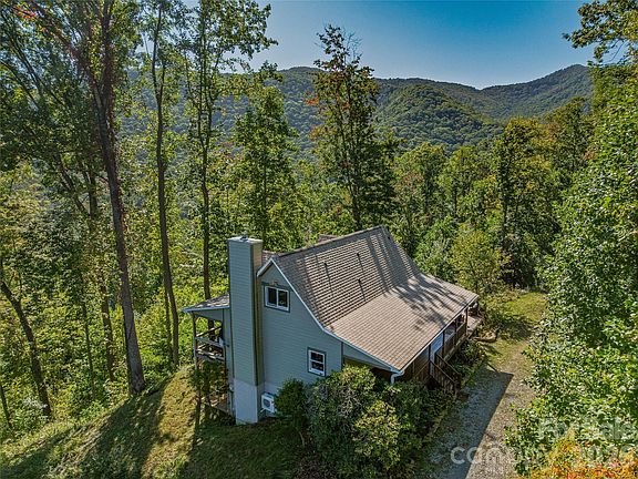 5th image of 382 Black Oak Cove Rd