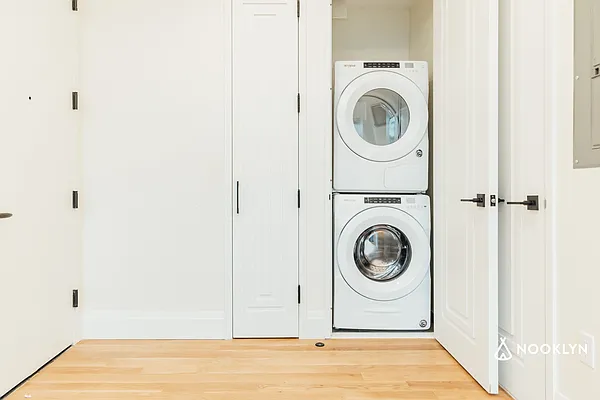 Rented by Nooklyn NYC LLC | media 52