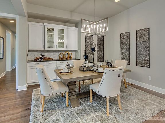 4th image of 60876 SW Deer Creek Pl