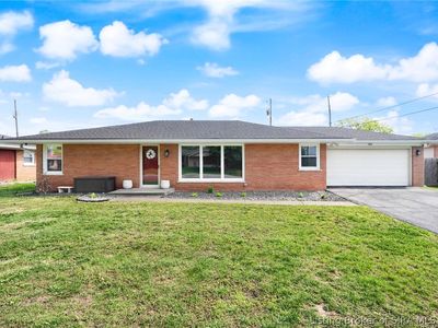 303 Keswick Drive, Clarksville, IN, 47129