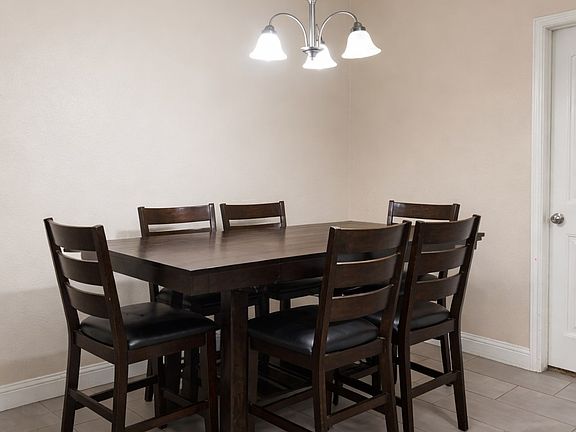 5th image of 1315 Yellow Rose Ct