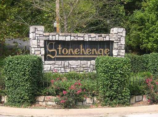 1st image of Stonehenge Dr