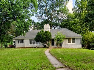 705 E 97th St, Kansas City, MO 64131