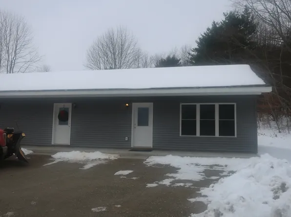 73 Rancourt Rd #B, Winterport, ME 04496