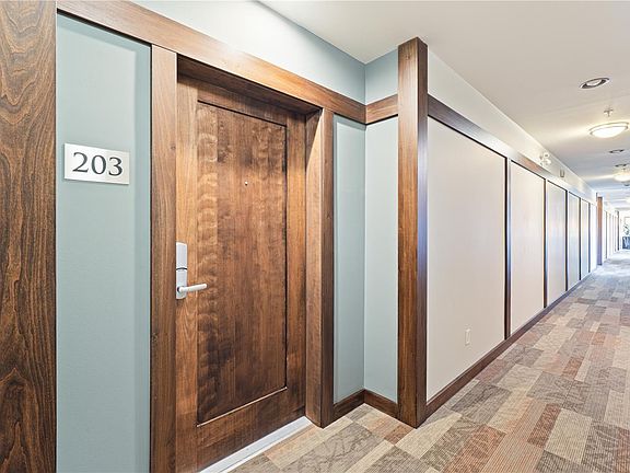 5th image of 439 College Rd #203