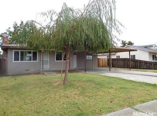 1325 Bennett Ave, Dos Palos, CA