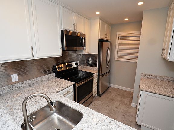 Stainless steel appliances, all new!