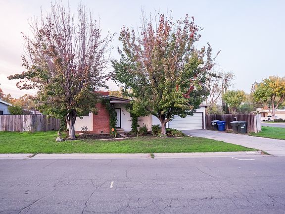 3rd image of 3713 Sunnyvale Ave