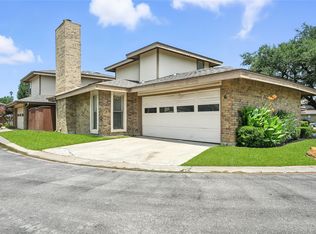 6 Park Ln, Bedford, TX 76021