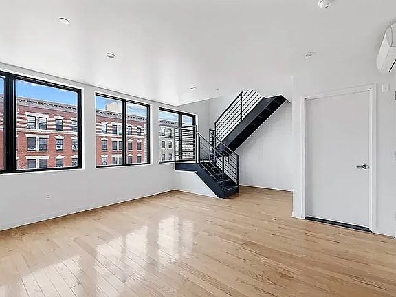 5th image of 2903 Frederick Douglass Blvd #6E