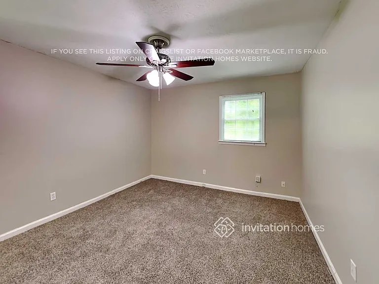 5675 Elmtree Dr — Photo 10