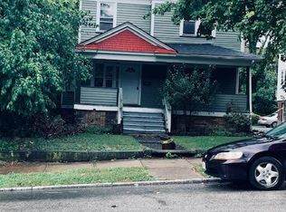 2825 Hampshire Rd, Cleveland Heights, OH
