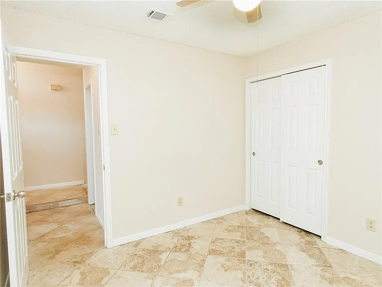 7913 Tiffany Dr — Photo 17