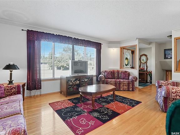 5th image of 3341 Dieppe St