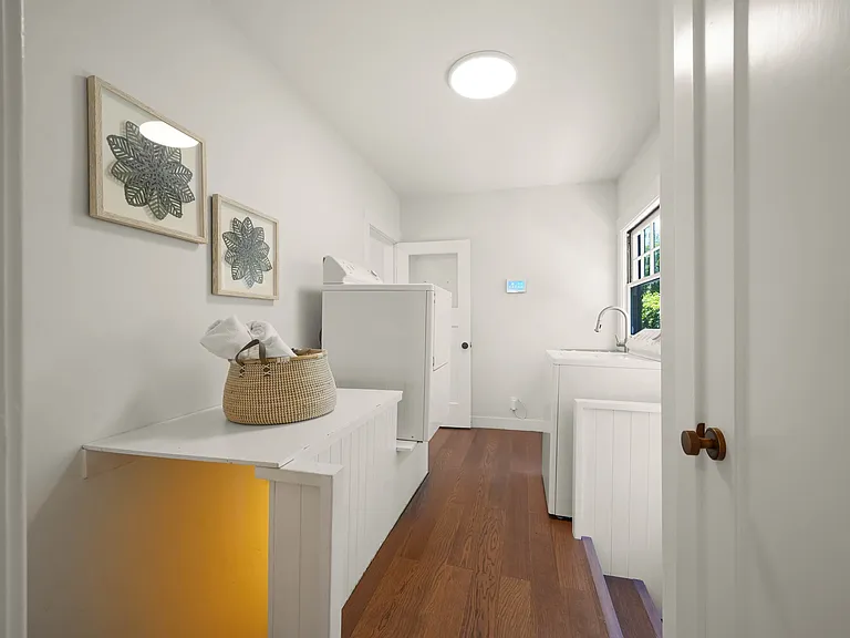 554 Edgewood Rd — Photo 18