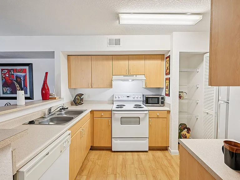 Treasure Cay Apartments — Photo 10