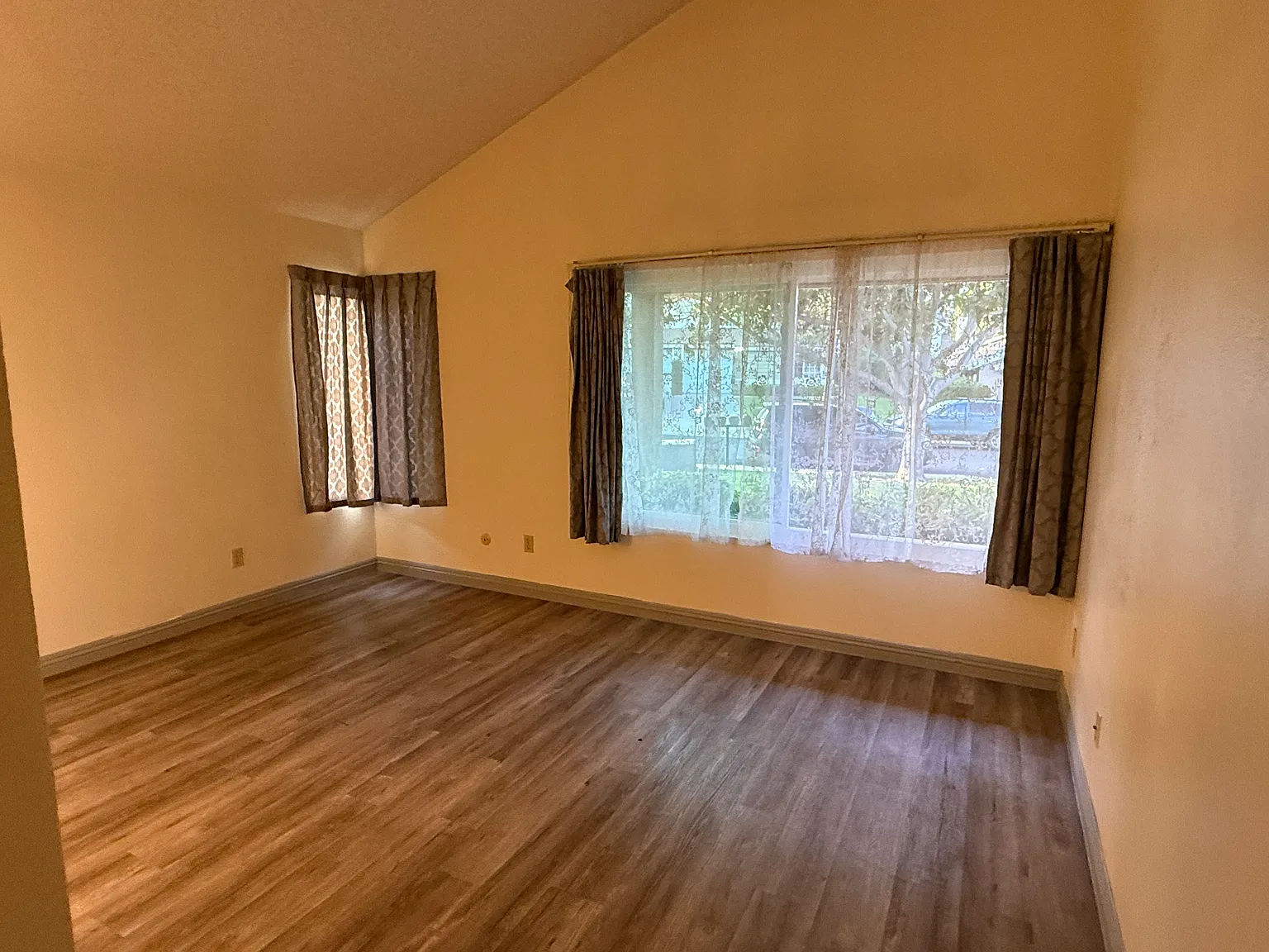 4 bed, 1563 sqft, $3,750 — Photo 4