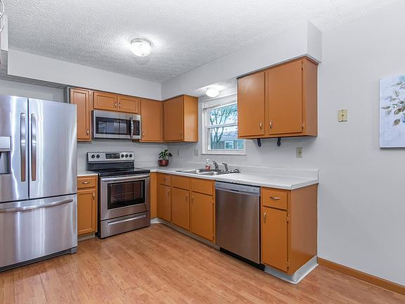 3rd image of 3805 Heatherglen Dr
