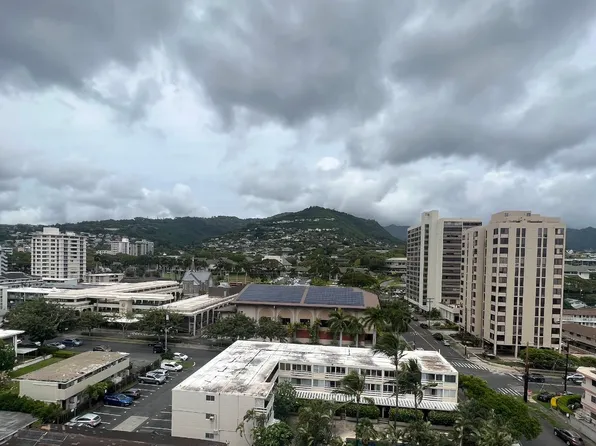 1414 Alexander St APT 903, Honolulu, HI 96822