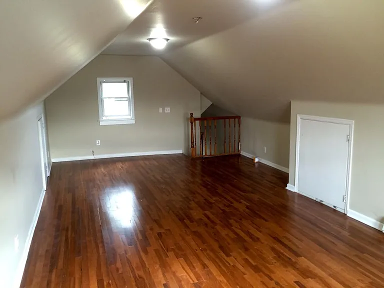 BEDROOM 3/BONUS ROOM