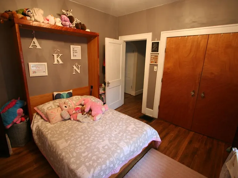208 Sherman Ave — Photo 13
