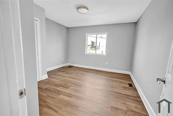 1802 E 29th St — Photo 13
