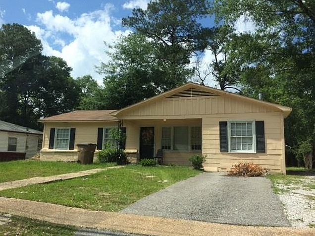 2nd image of 2516 Farnell Dr