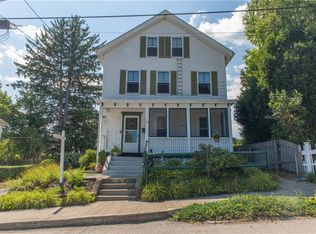 23 Blackmore St, Warwick, RI 02818