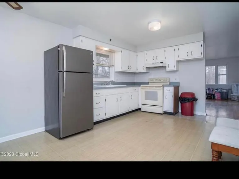 19 Tampa Ave #2 — Photo 6
