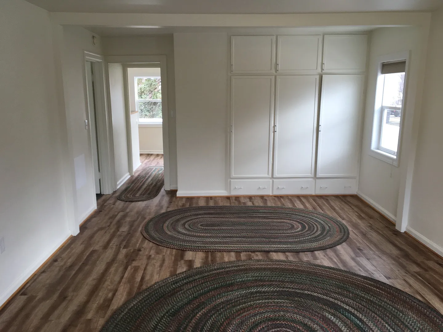 Spacious 1 bed 1 bath in Hamilton — Photo 2