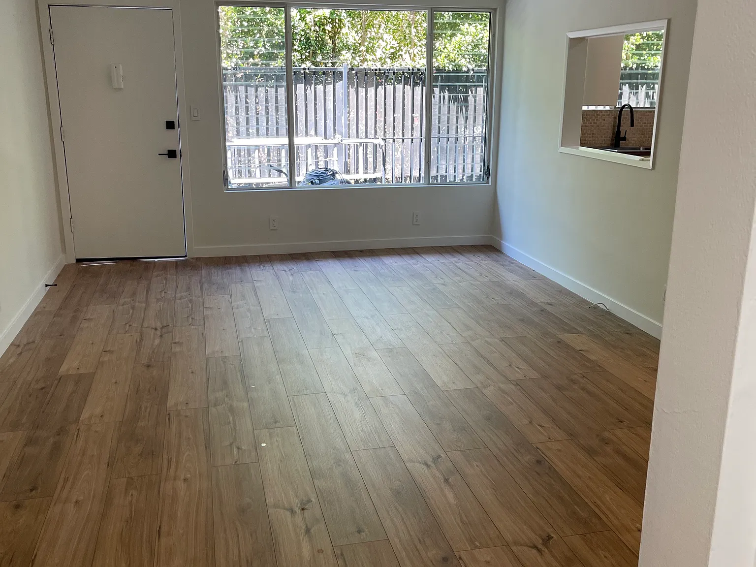 1 bed, 712 sqft, $2,245 — Photo 1