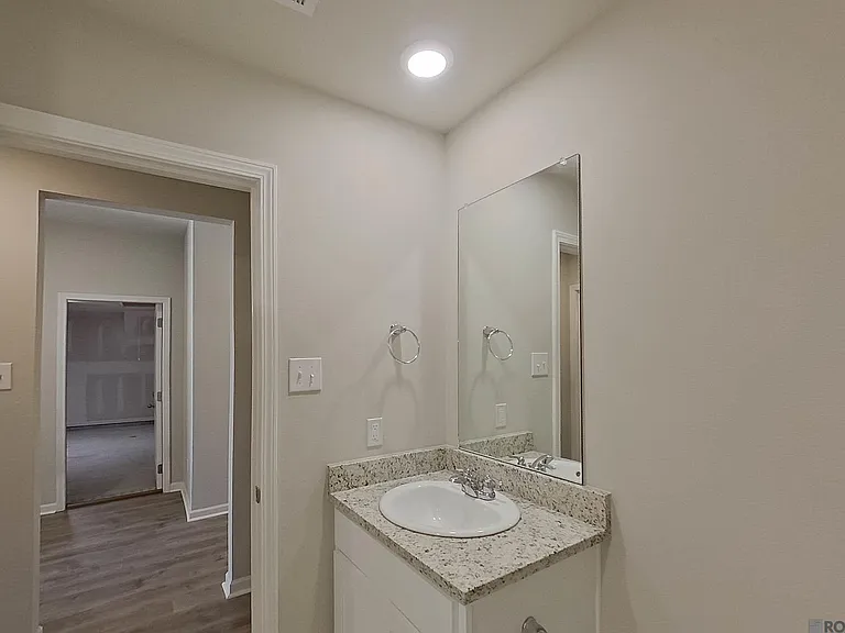 108 Santiago Ct — Photo 10