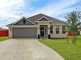 2703 Sentry Ct, Bryan, TX 77803