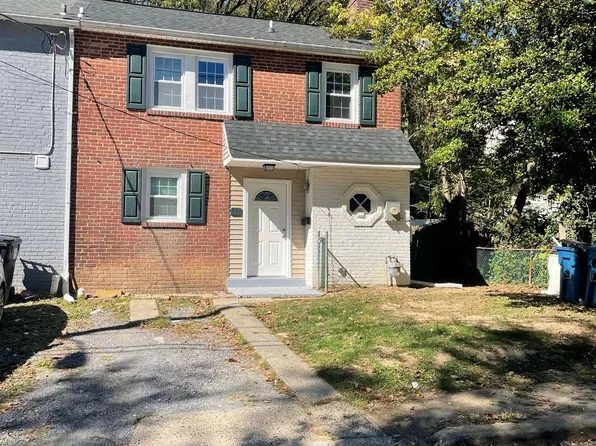 21 N Pennewell Dr, Wilmington, DE 19809