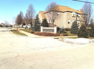 24828 W Petit Ct, Plainfield, IL 60586