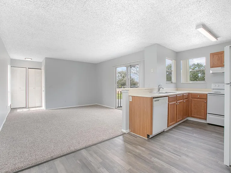 Brandywood Apartments — Photo 7