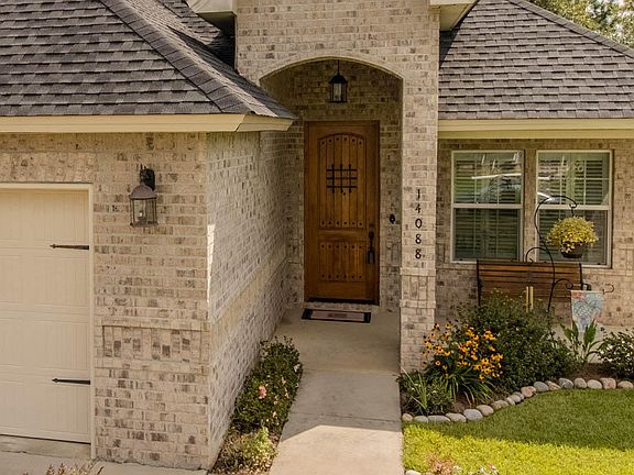 2nd image of 14088 Anandale Cir