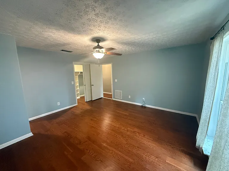 2374 Stafford Dr — Photo 26