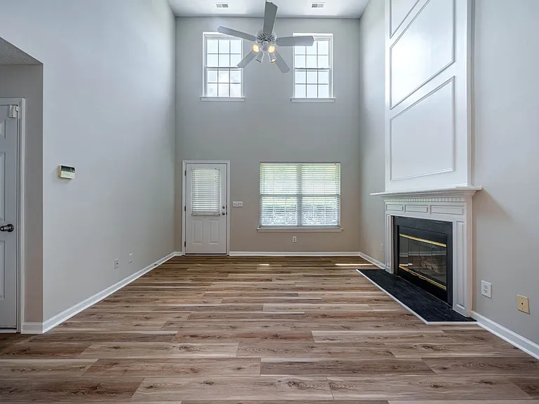 101 Thorncrest Dr — Photo 15