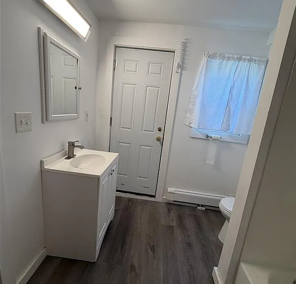 242R Valley St — Photo 4