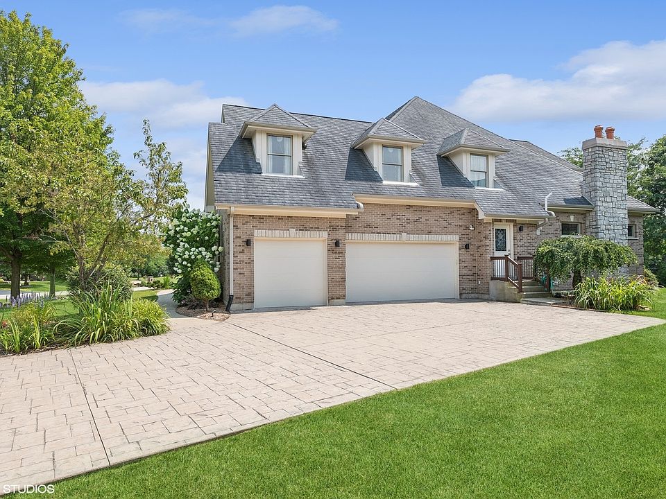 2nd image of 9735 Stonecastle Ln