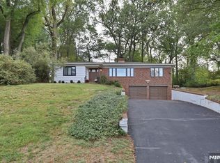 83 Hampshire Rd, Township Of Washington, NJ 07676