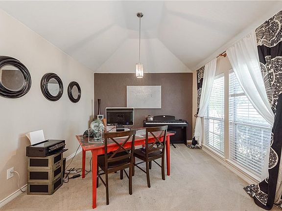 3rd image of 1106 Wenk Ct